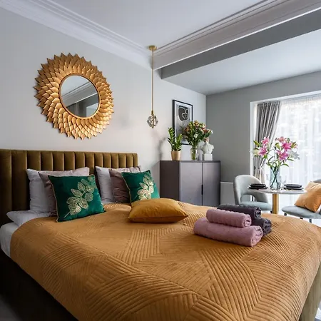 Golden Apartment, So Close To Rynek! Free Parking Included. Appartement Wrocław