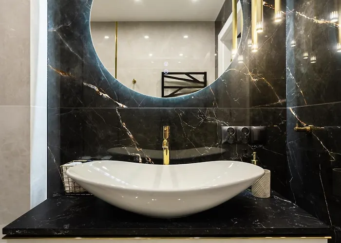 Golden Apartment, So Close To Rynek! Free Parking Included. * Βρότσλαβ